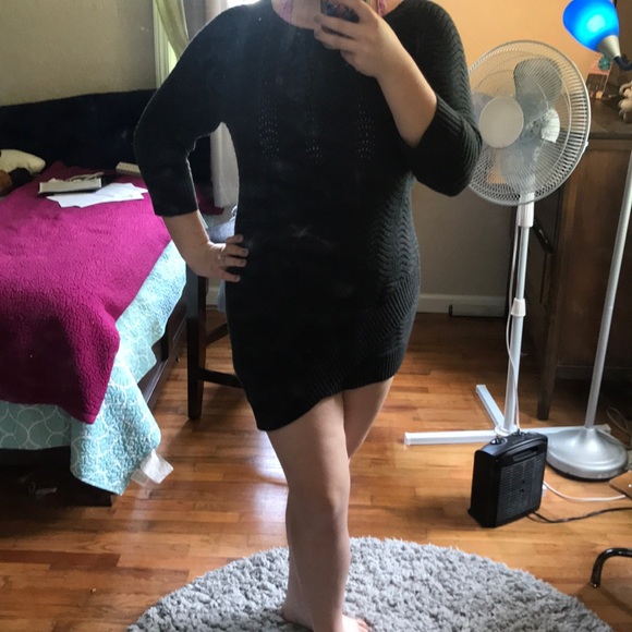 Dress - Picture 4 of 5